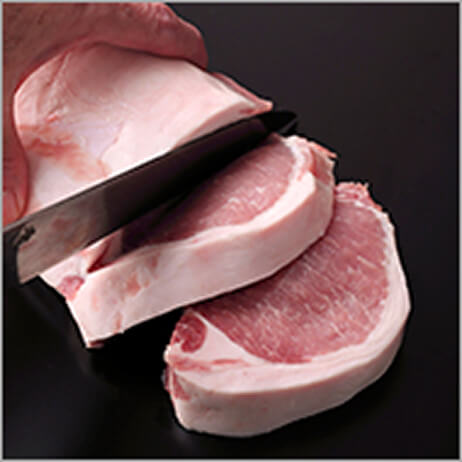 カットされた豚肉